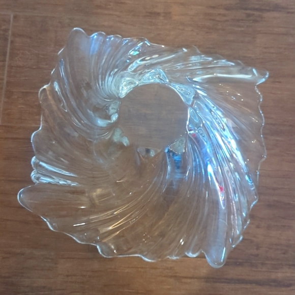 Gorgeous Textured Wave Bowl - Picture 9 of 12